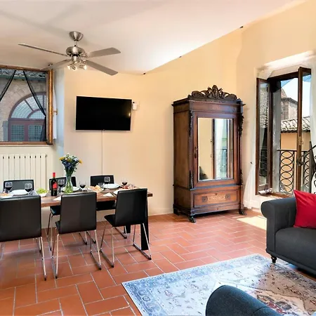 Apartment The Walkable Volterra Rooftop Suite *