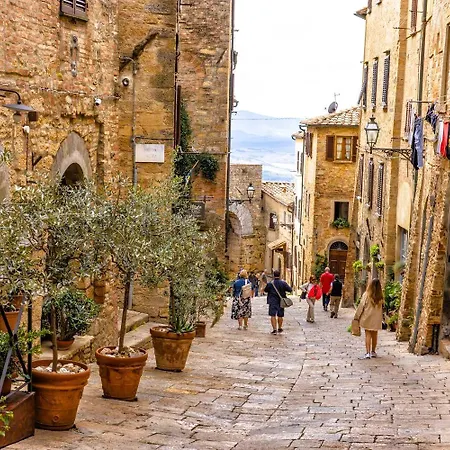 The Walkable Volterra Rooftop Suite Apartment Volterra